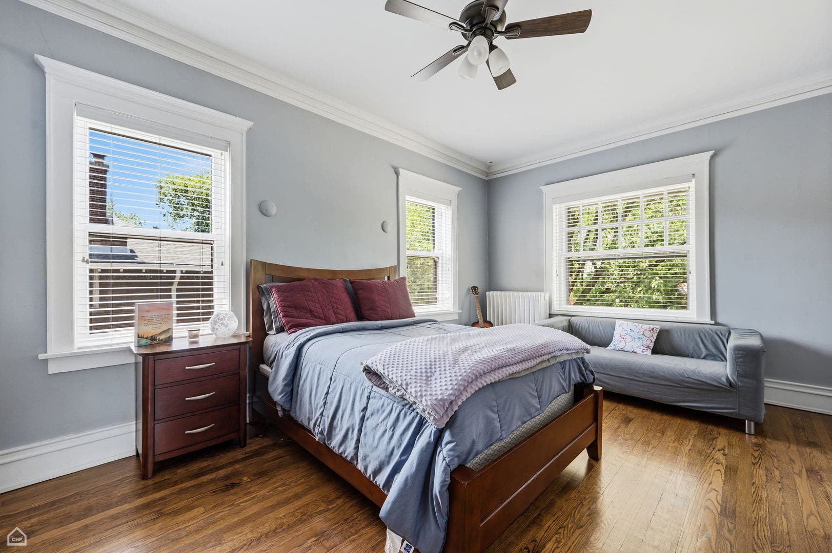 4901 S Kimbark Avenue, Chicago, IL 60615