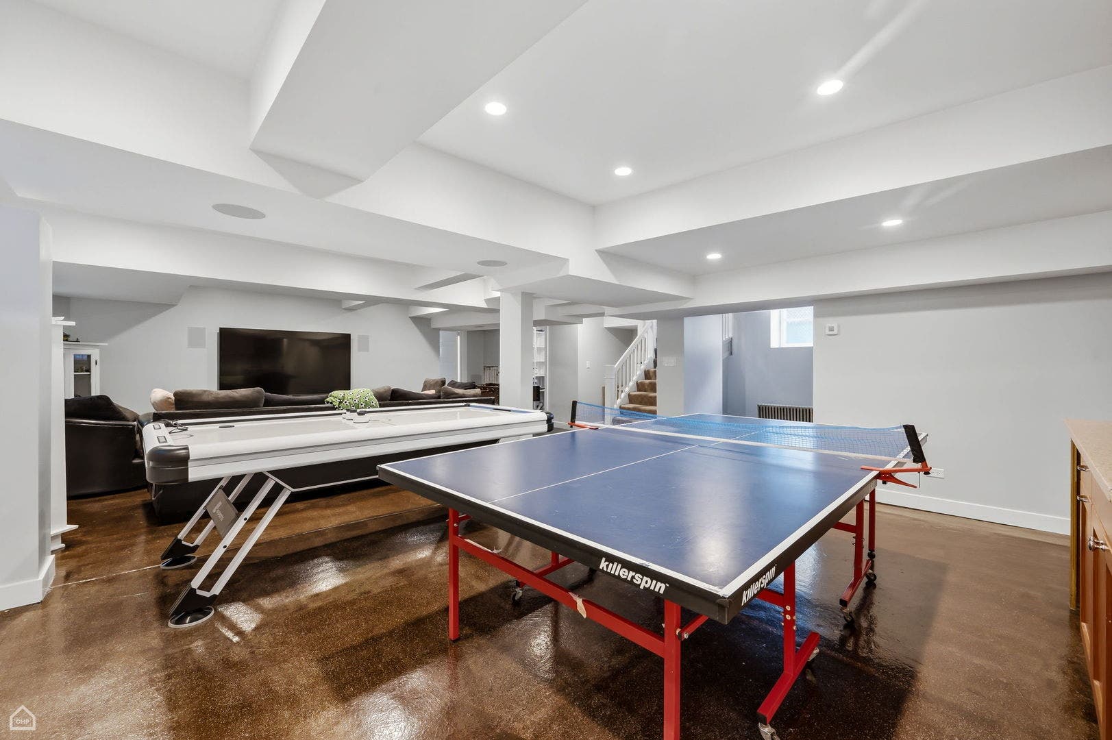 4901 S Kimbark Avenue, Chicago, IL 60615