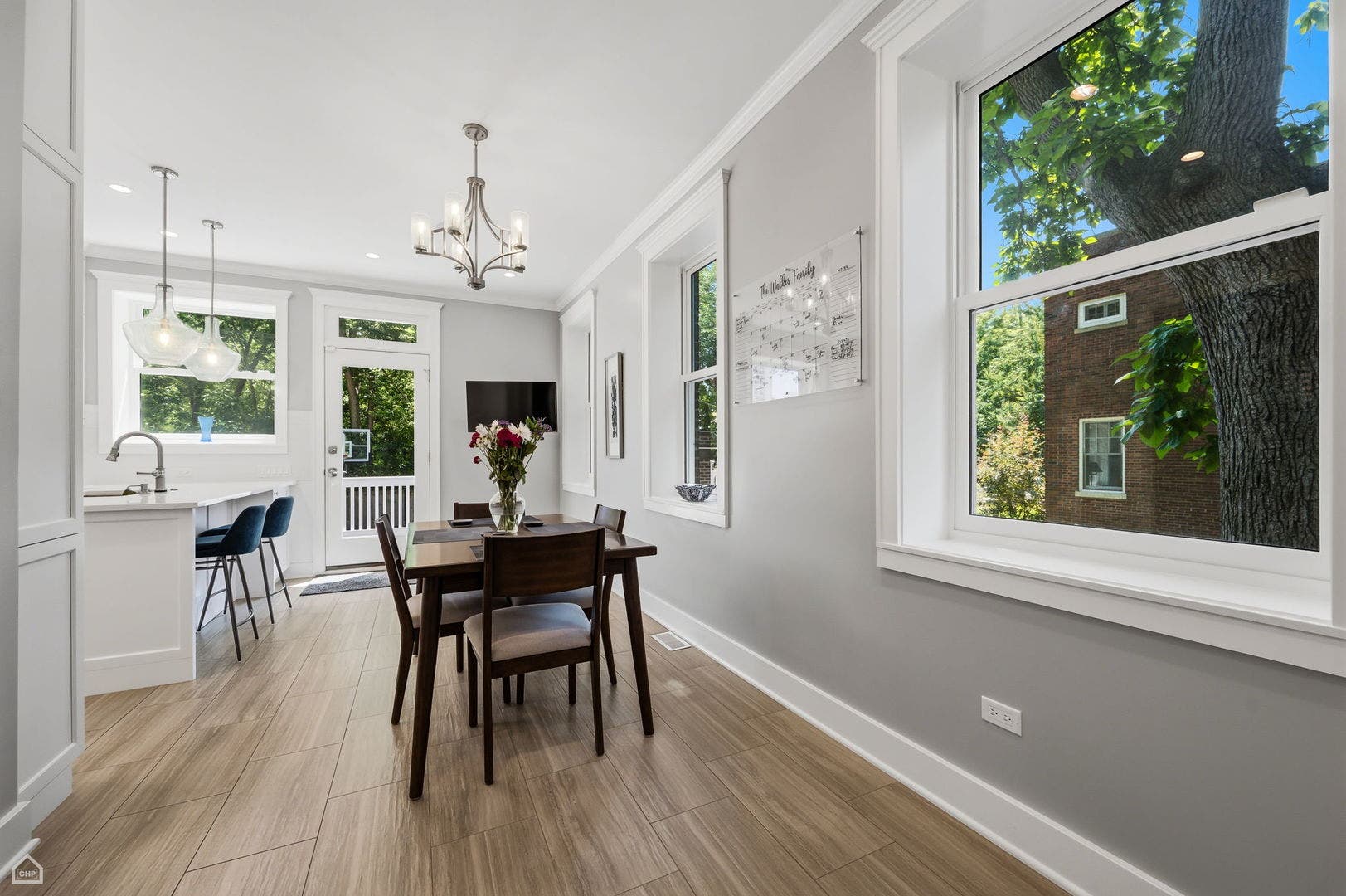 4901 S Kimbark Avenue, Chicago, IL 60615