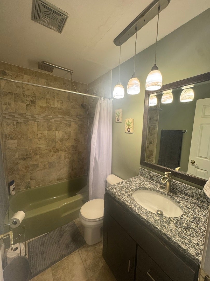 140 Julie Road, Bolingbrook, IL 60440 140 Julie Road, Bolingbrook, IL 60440