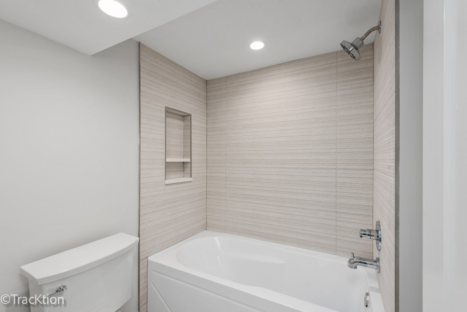 137 W Chicago Avenue, Downers Grove, IL 60515 137 W Chicago Avenue, Downers Grove, IL 60515