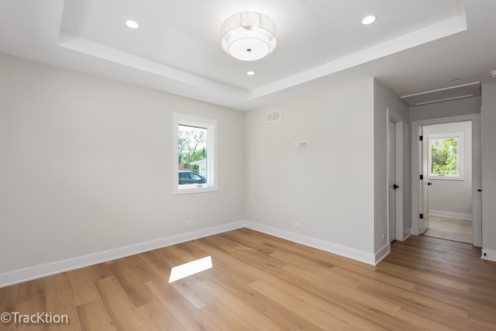 137 W Chicago Avenue, Downers Grove, IL 60515 137 W Chicago Avenue, Downers Grove, IL 60515