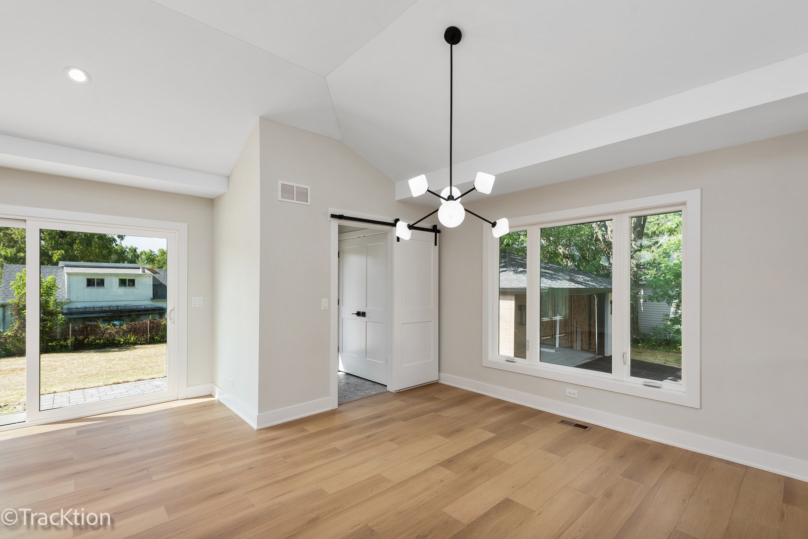 137 W Chicago Avenue, Downers Grove, IL 60515 137 W Chicago Avenue, Downers Grove, IL 60515
