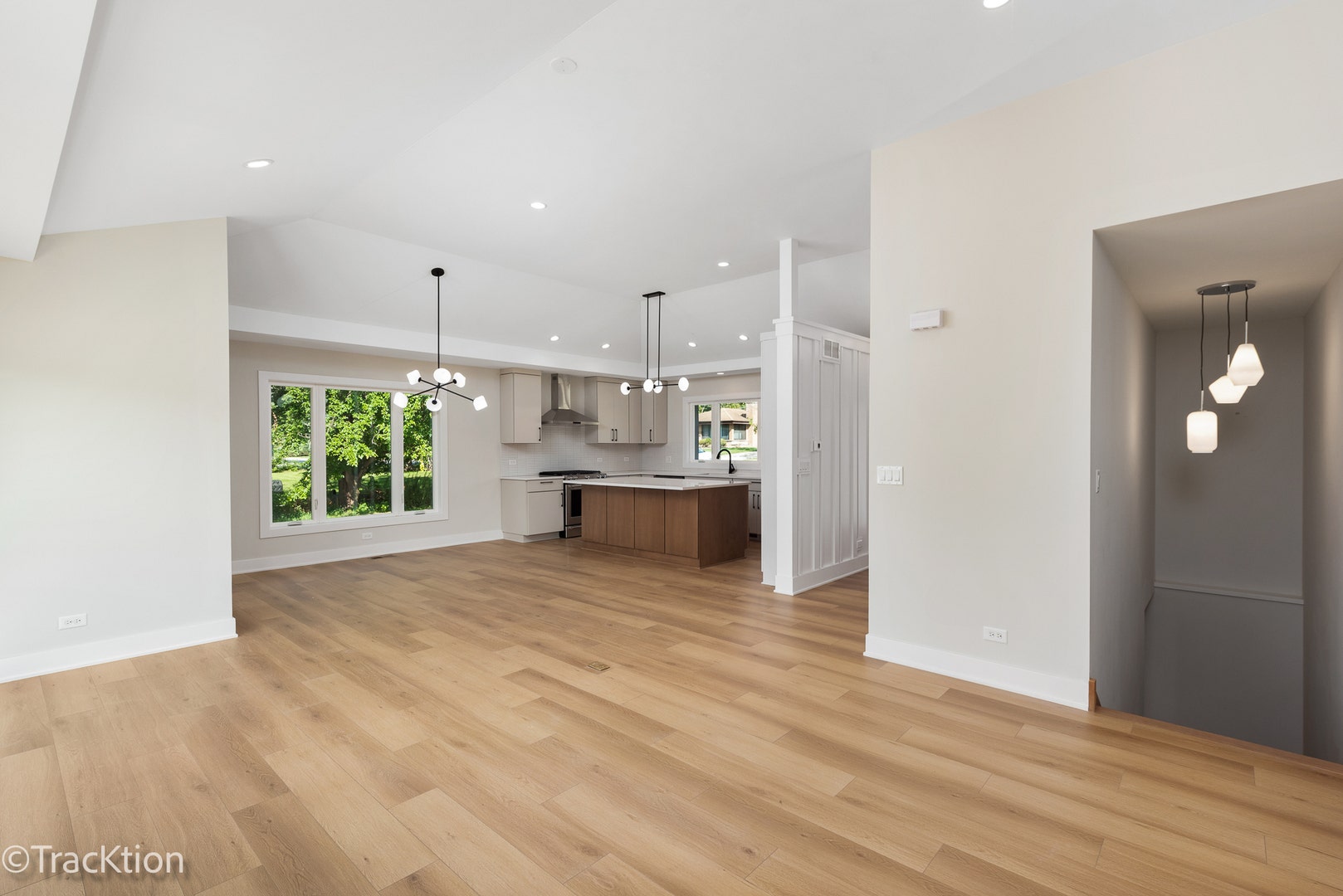 137 W Chicago Avenue, Downers Grove, IL 60515 137 W Chicago Avenue, Downers Grove, IL 60515