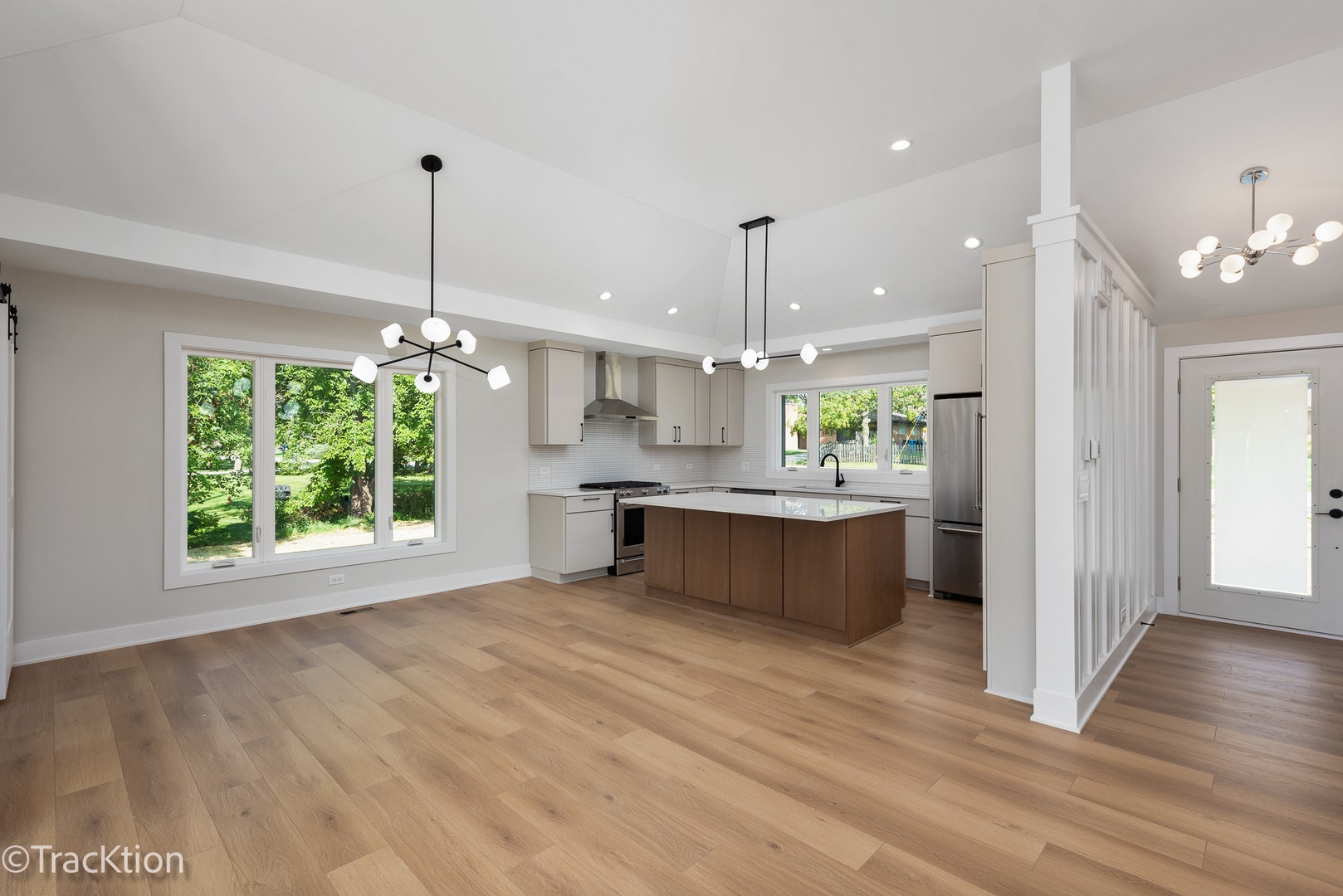 137 W Chicago Avenue, Downers Grove, IL 60515 137 W Chicago Avenue, Downers Grove, IL 60515
