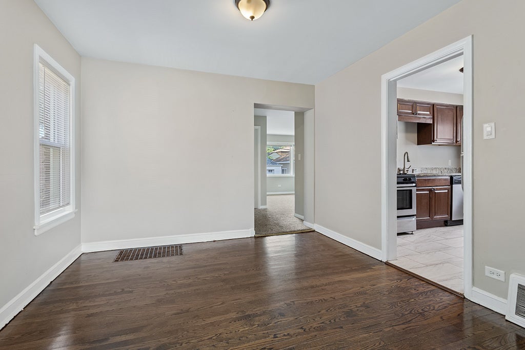 9121 S Utica Avenue, Evergreen Park, IL 60805 9121 S Utica Avenue, Evergreen Park, IL 60805