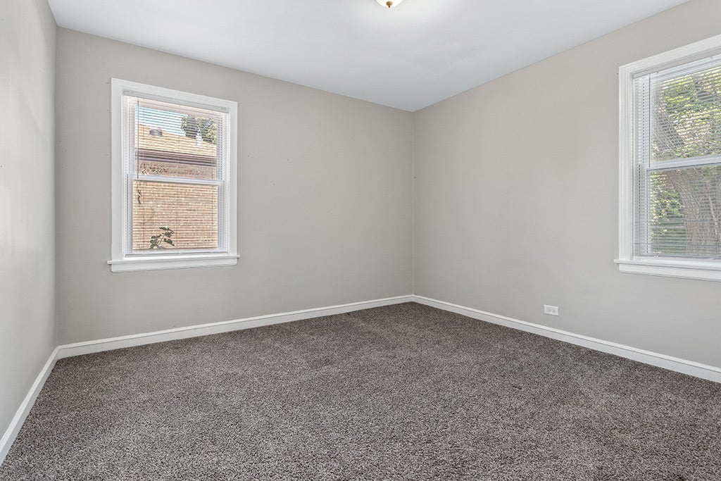 9121 S Utica Avenue, Evergreen Park, IL 60805 9121 S Utica Avenue, Evergreen Park, IL 60805