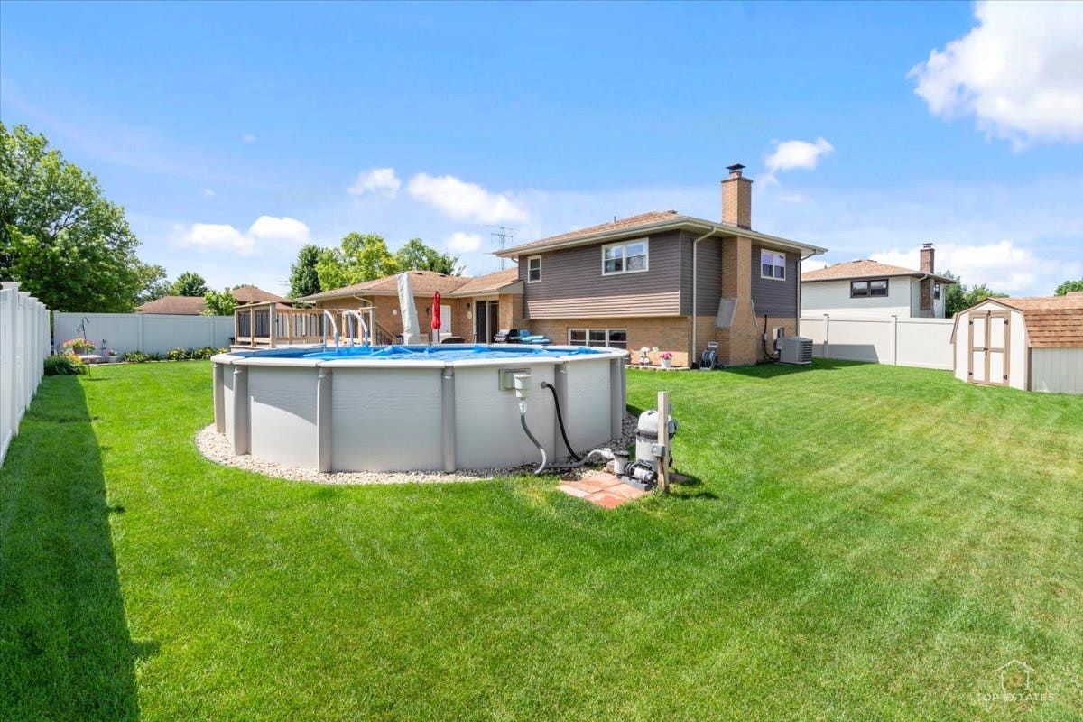 8124 Nottingham Road, Tinley Park, IL 60477 8124 Nottingham Road, Tinley Park, IL 60477