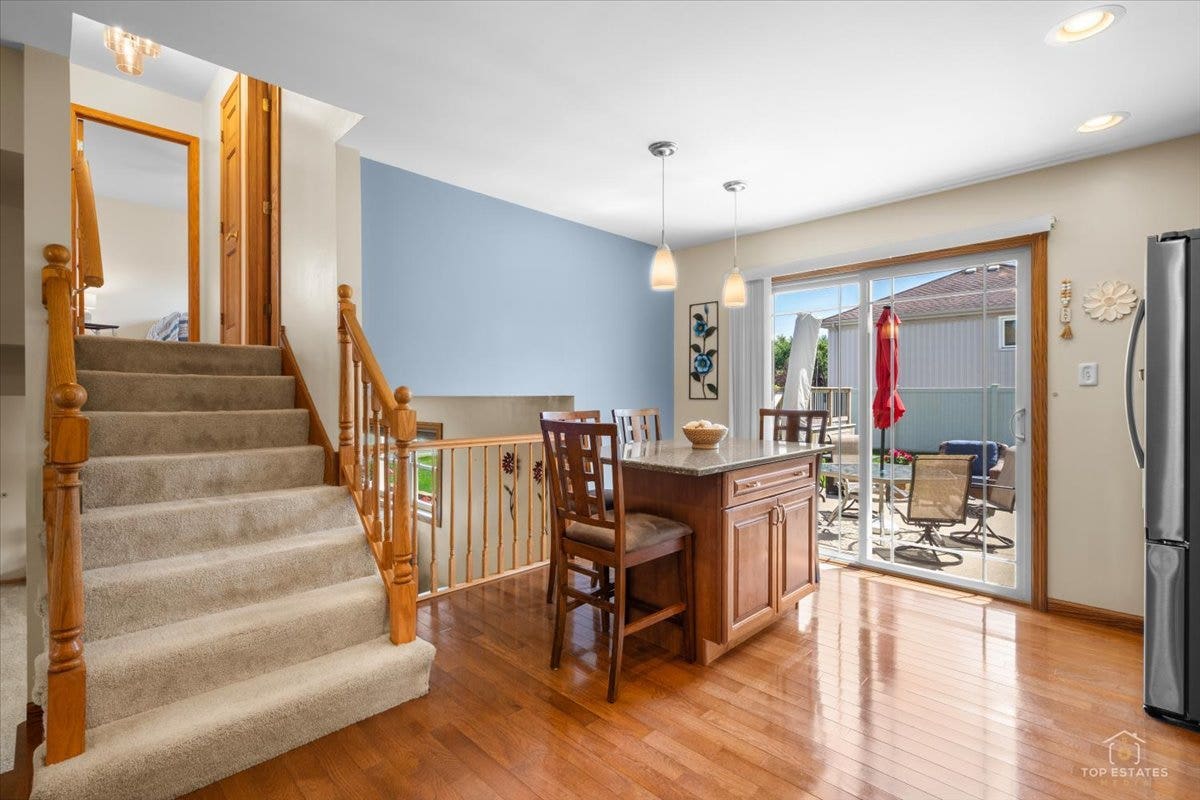 8124 Nottingham Road, Tinley Park, IL 60477 8124 Nottingham Road, Tinley Park, IL 60477