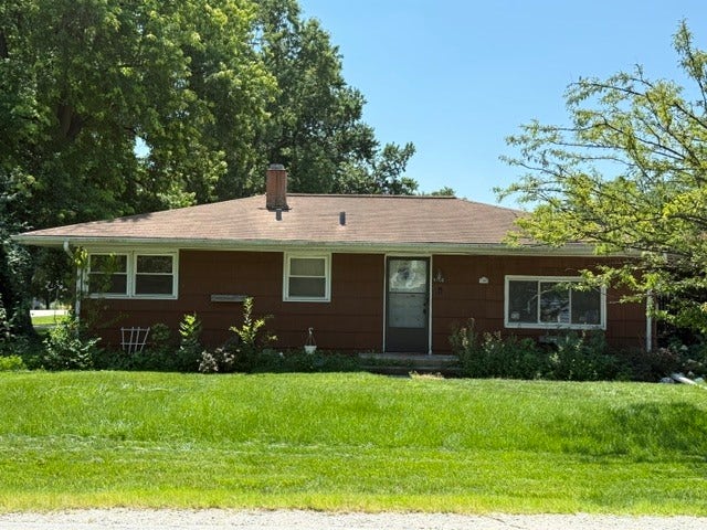 6100 Pershing Avenue, Downers Grove, IL 60516 6100 Pershing Avenue, Downers Grove, IL 60516