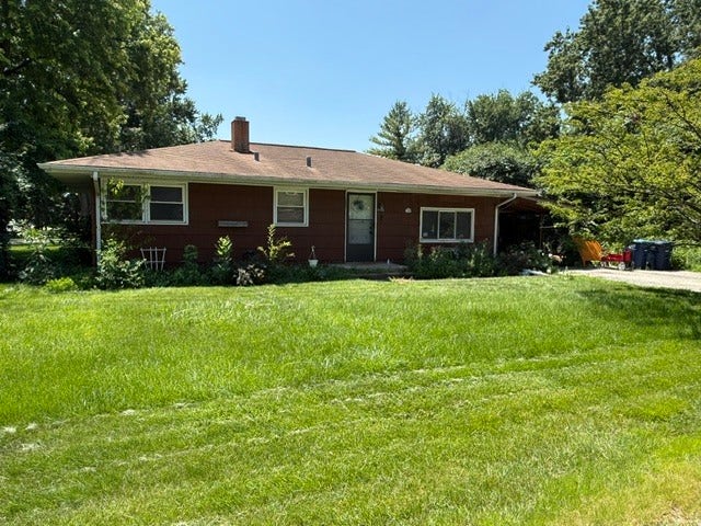 6100 Pershing Avenue, Downers Grove, IL 60516 6100 Pershing Avenue, Downers Grove, IL 60516