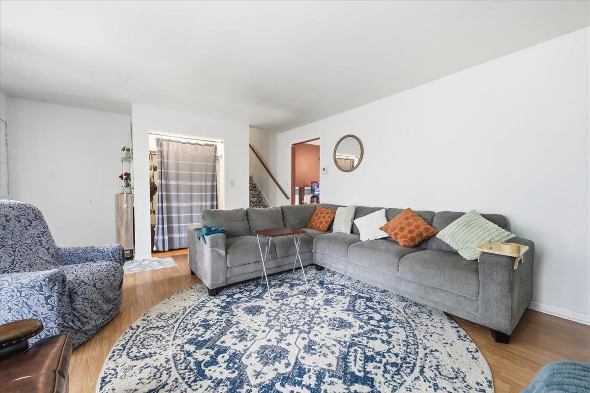 1215 DEVONSHIRE Drive, Joliet, IL 60435 1215 DEVONSHIRE Drive, Joliet, IL 60435