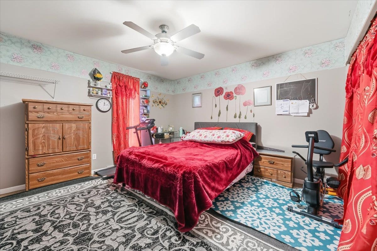 1215 DEVONSHIRE Drive, Joliet, IL 60435 1215 DEVONSHIRE Drive, Joliet, IL 60435