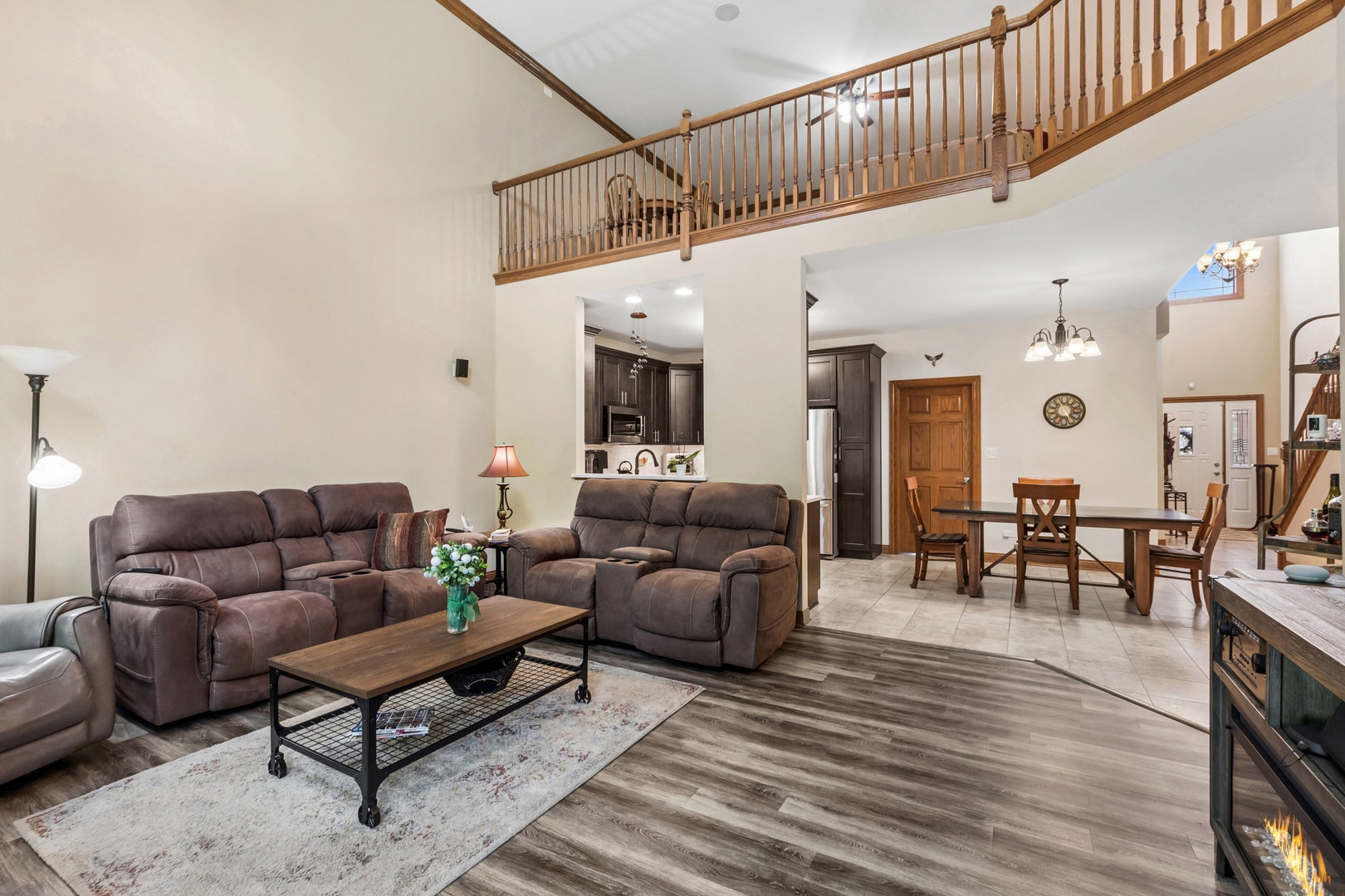 17022 Marilyn Drive, Tinley Park, IL 60477 17022 Marilyn Drive, Tinley Park, IL 60477