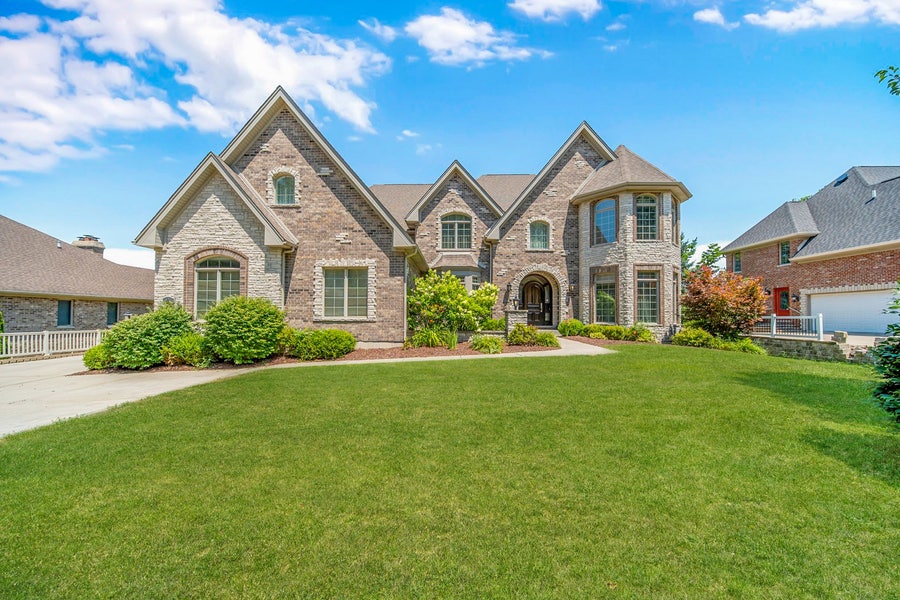 Property photo for 14291 131st Street, Lemont, IL