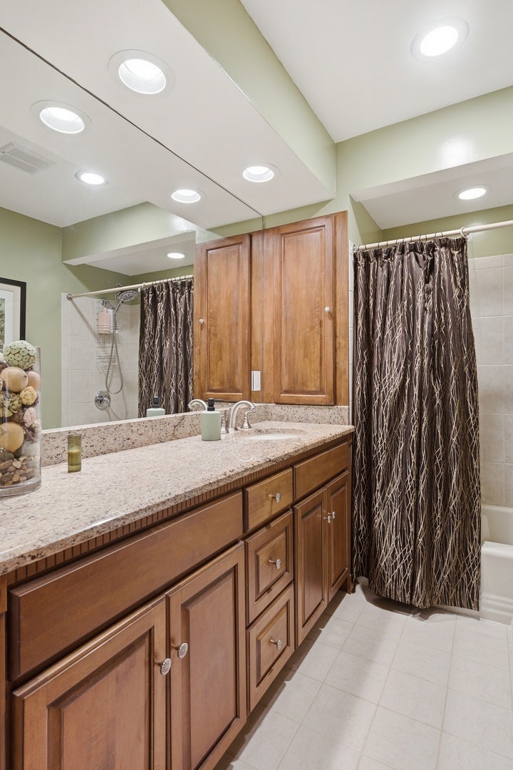1125 61st Street, Downers Grove, IL 60516 1125 61st Street, Downers Grove, IL 60516