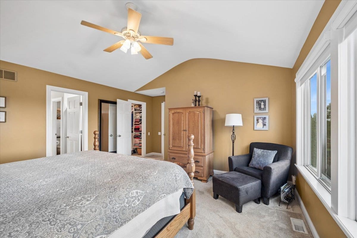 1117 Annandale Drive, Elgin, IL 60123 1117 Annandale Drive, Elgin, IL 60123