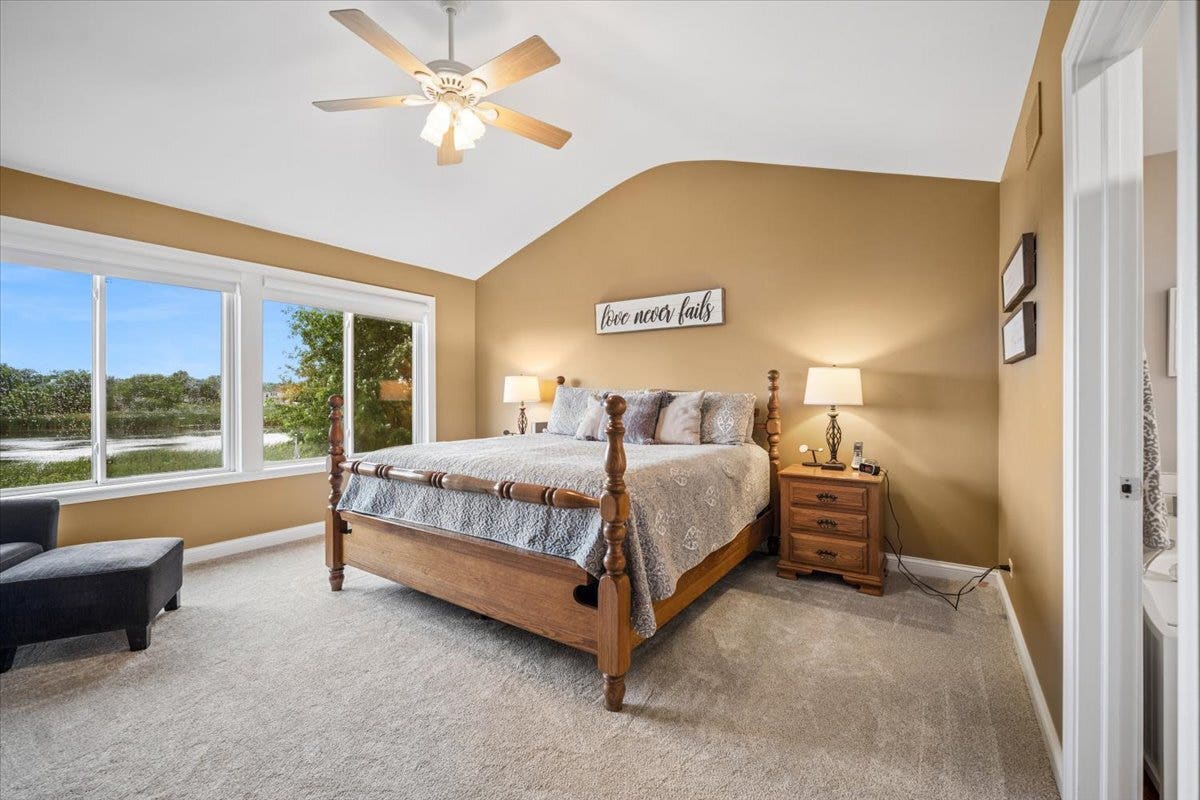 1117 Annandale Drive, Elgin, IL 60123 1117 Annandale Drive, Elgin, IL 60123