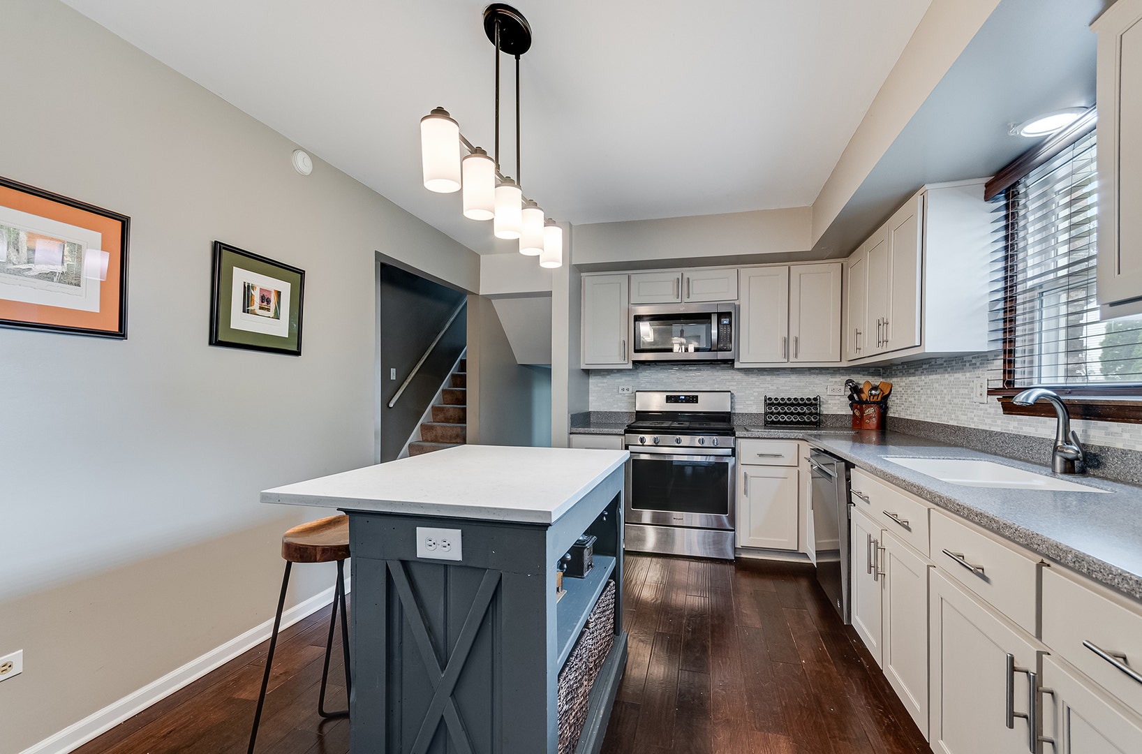 3205 Rosemont Drive, Joliet, IL 60431 3205 Rosemont Drive, Joliet, IL 60431
