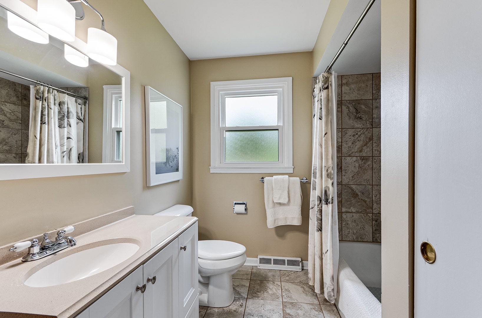 3205 Rosemont Drive, Joliet, IL 60431 3205 Rosemont Drive, Joliet, IL 60431