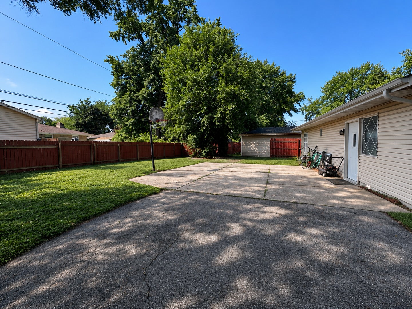 2206 Capri Avenue, Joliet, IL 60436 2206 Capri Avenue, Joliet, IL 60436