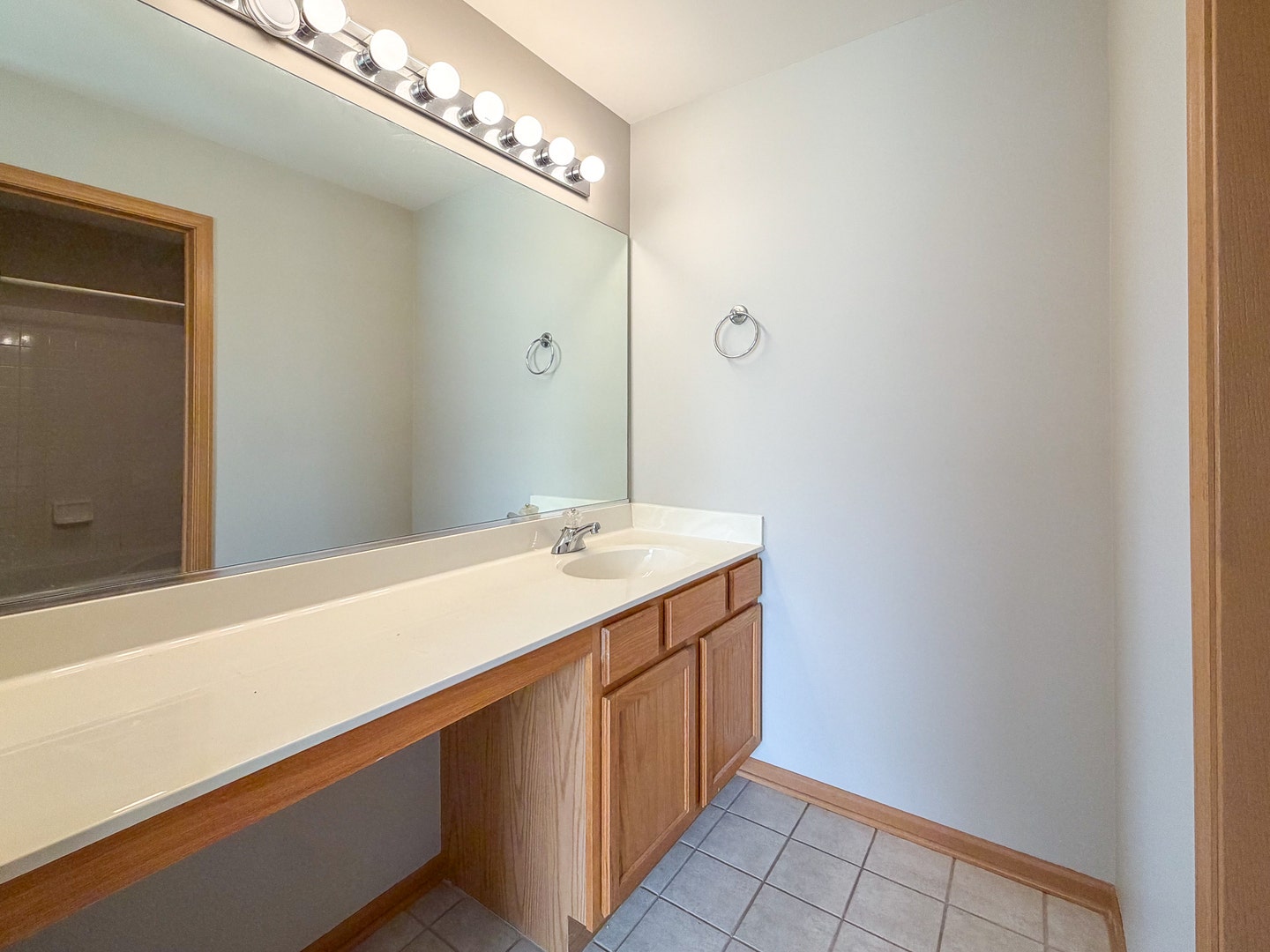 2239 Reflections Drive, #2239, Aurora, IL 60502