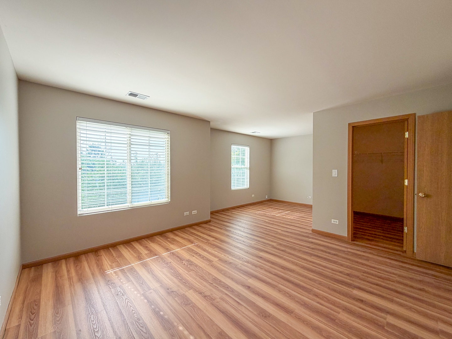 2239 Reflections Drive, #2239, Aurora, IL 60502