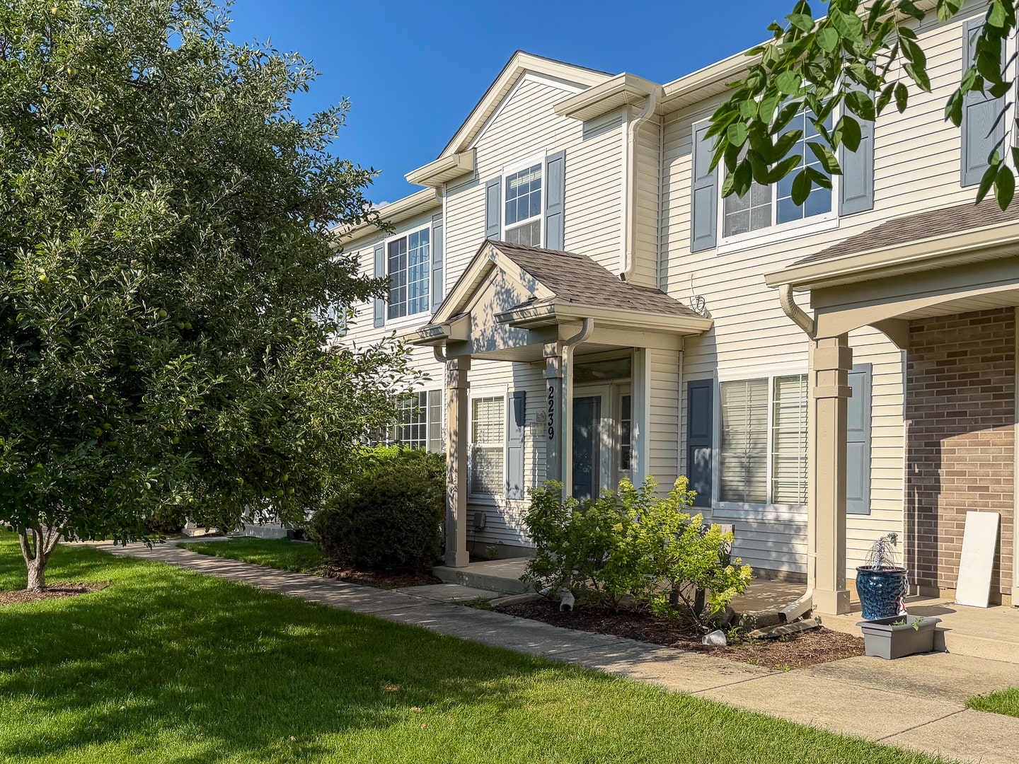 2239 Reflections Drive, #2239, Aurora, IL 60502