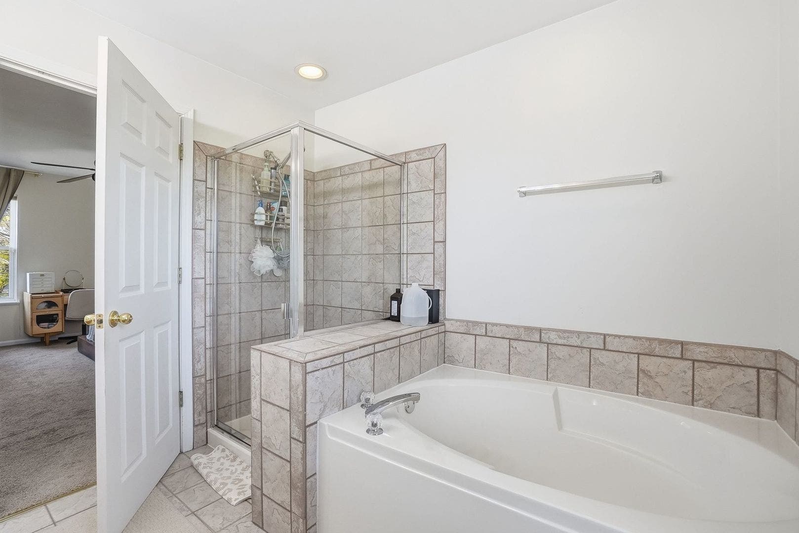 2361 Shiloh Drive, Aurora, IL 60503 2361 Shiloh Drive, Aurora, IL 60503