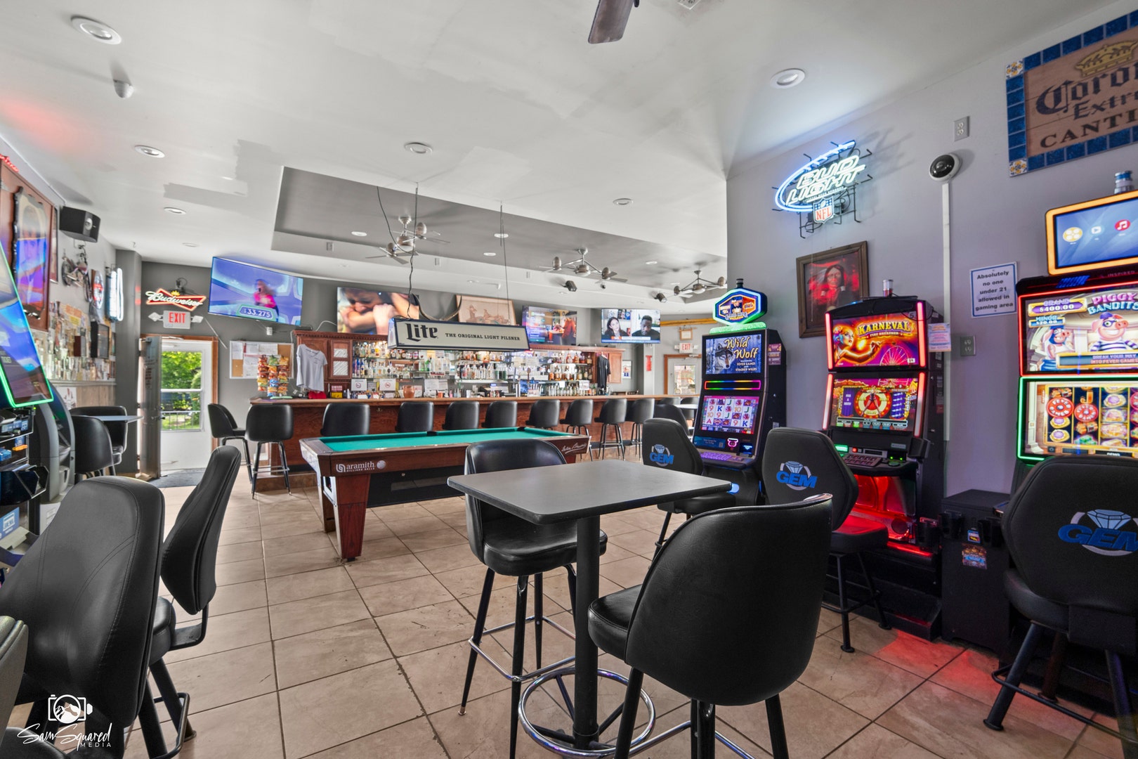 435 E Jackson Street, Joliet, IL 60432 435 E Jackson Street, Joliet, IL 60432