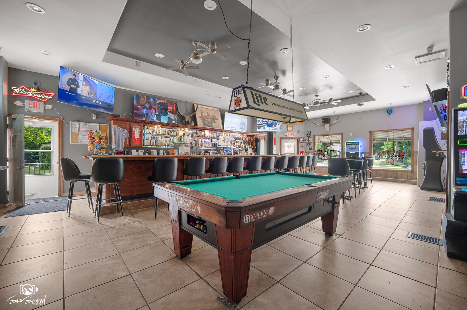 435 E Jackson Street, Joliet, IL 60432 435 E Jackson Street, Joliet, IL 60432