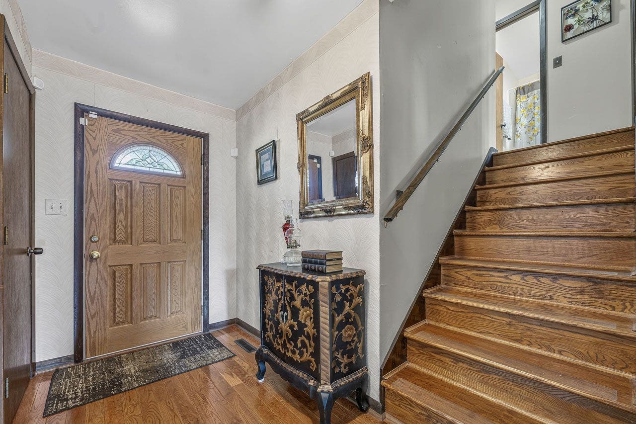 1100 Cochran Street, Aurora, IL 60506 1100 Cochran Street, Aurora, IL 60506