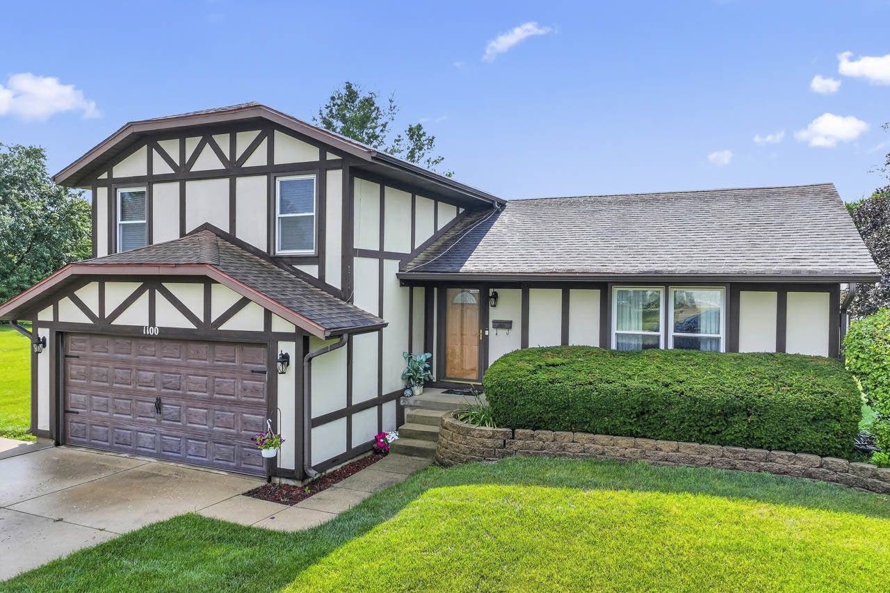 1100 Cochran Street, Aurora, IL 60506 1100 Cochran Street, Aurora, IL 60506