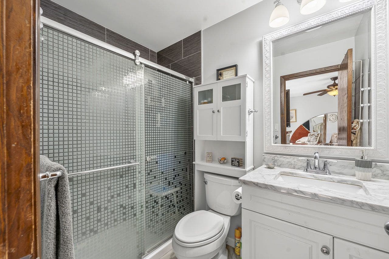 1100 Cochran Street, Aurora, IL 60506 1100 Cochran Street, Aurora, IL 60506