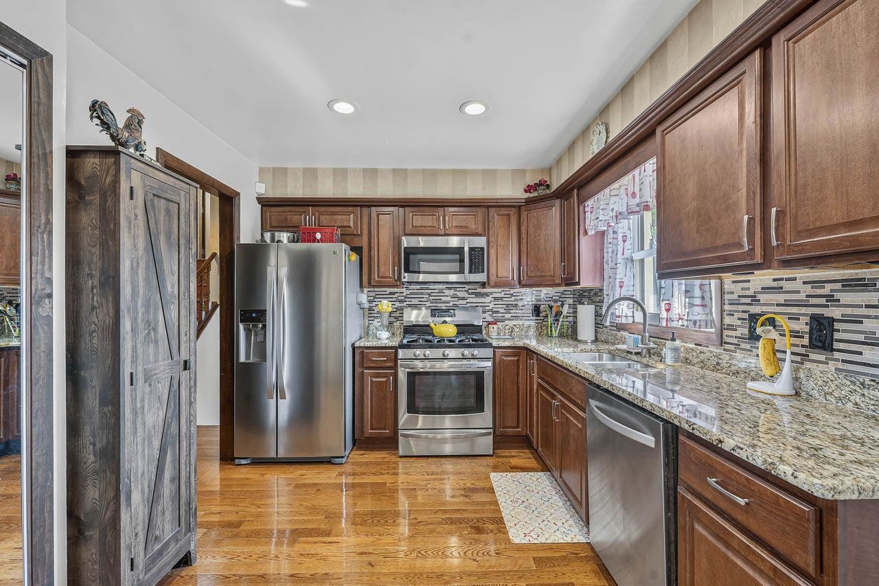 1100 Cochran Street, Aurora, IL 60506 1100 Cochran Street, Aurora, IL 60506