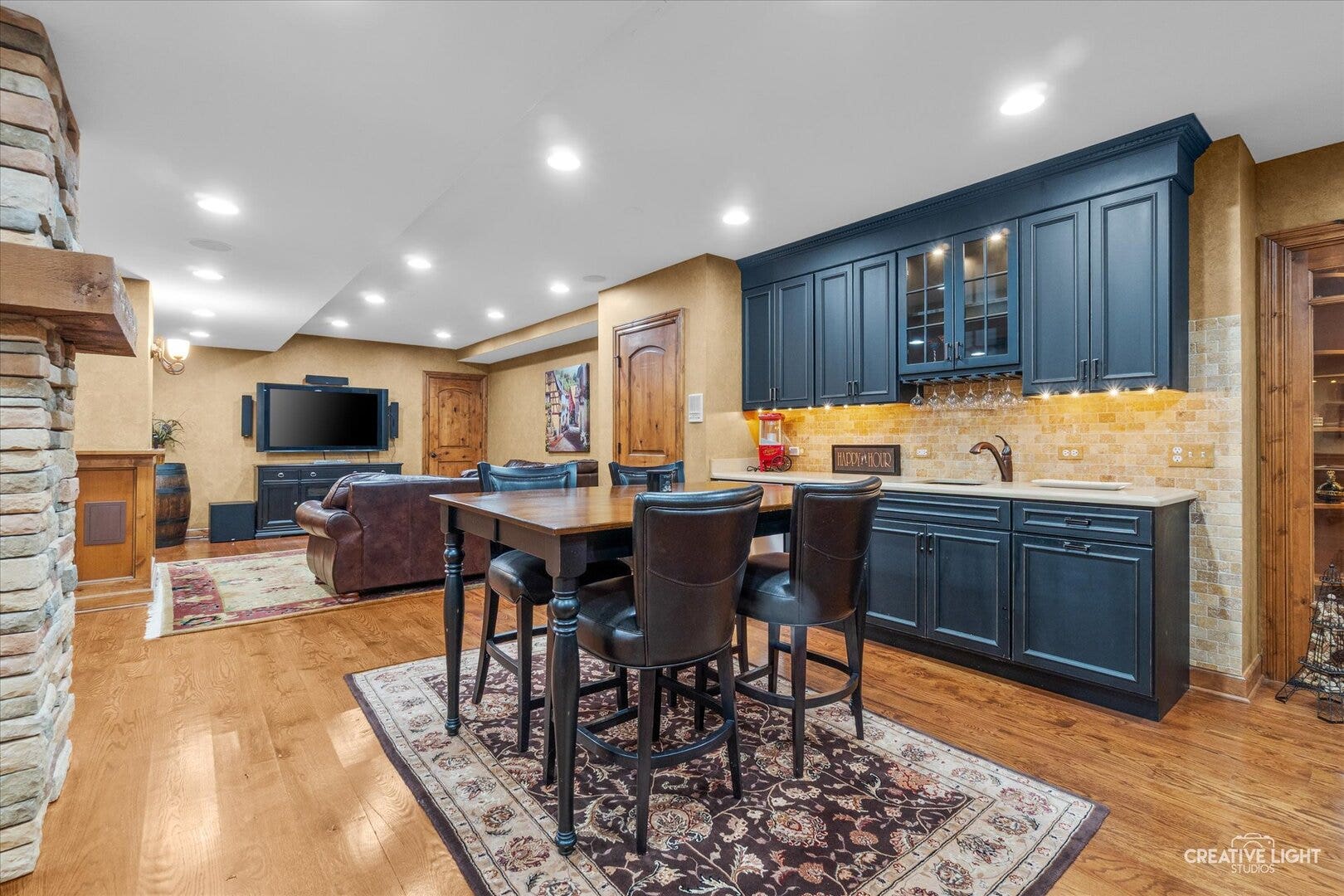 1585 Woodcrest Court, Aurora, IL 60502 1585 Woodcrest Court, Aurora, IL 60502