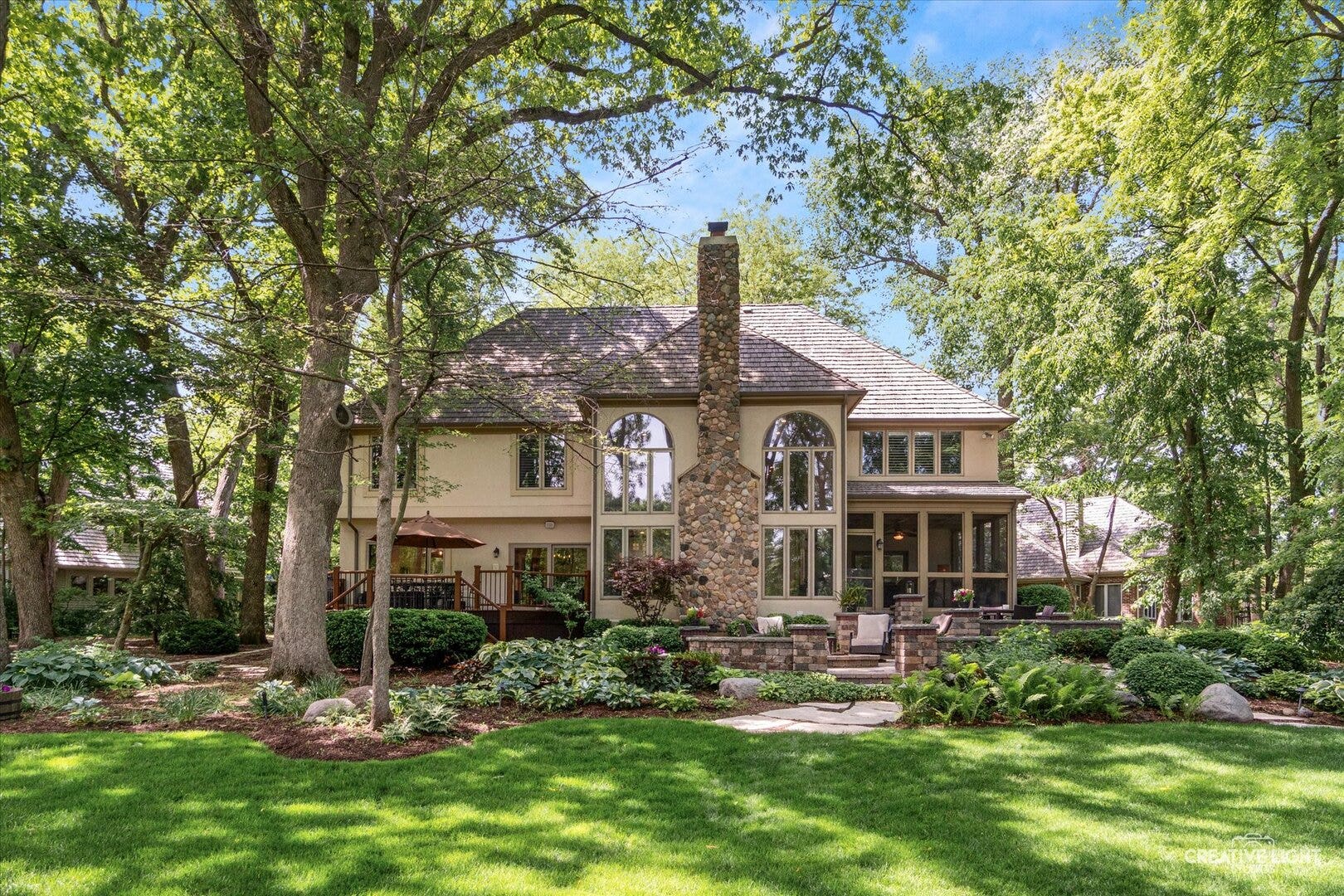1585 Woodcrest Court, Aurora, IL 60502 1585 Woodcrest Court, Aurora, IL 60502