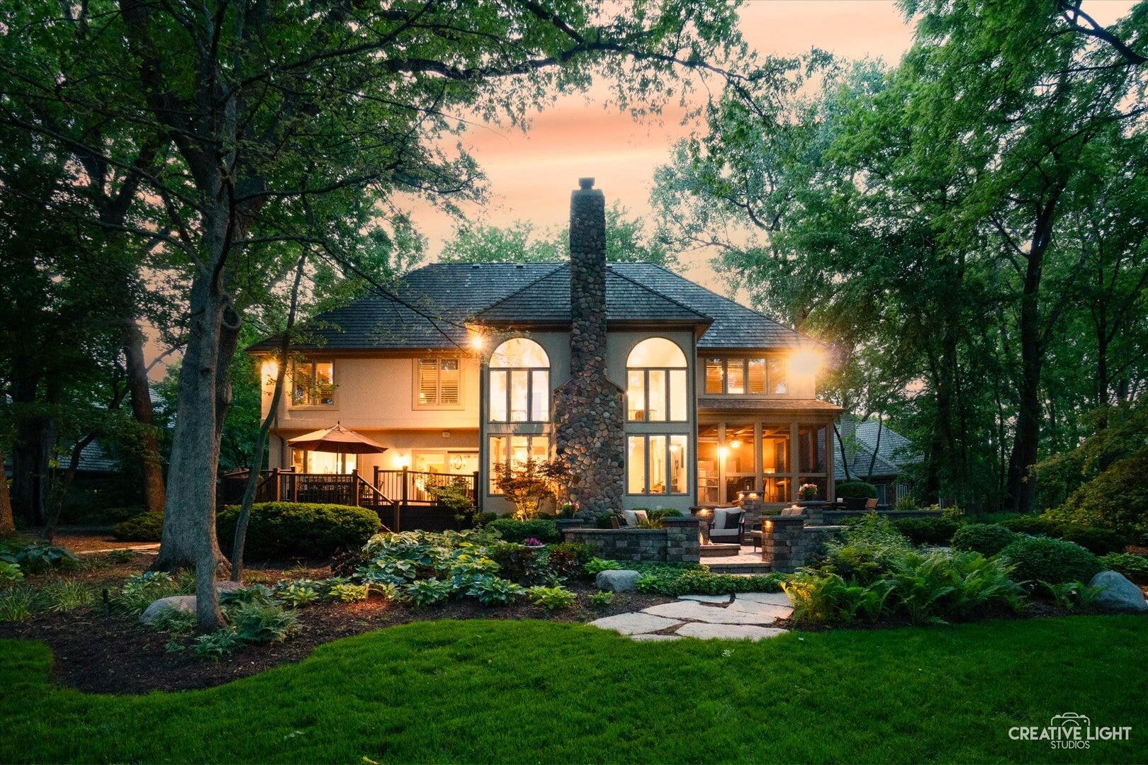 1585 Woodcrest Court, Aurora, IL 60502 1585 Woodcrest Court, Aurora, IL 60502