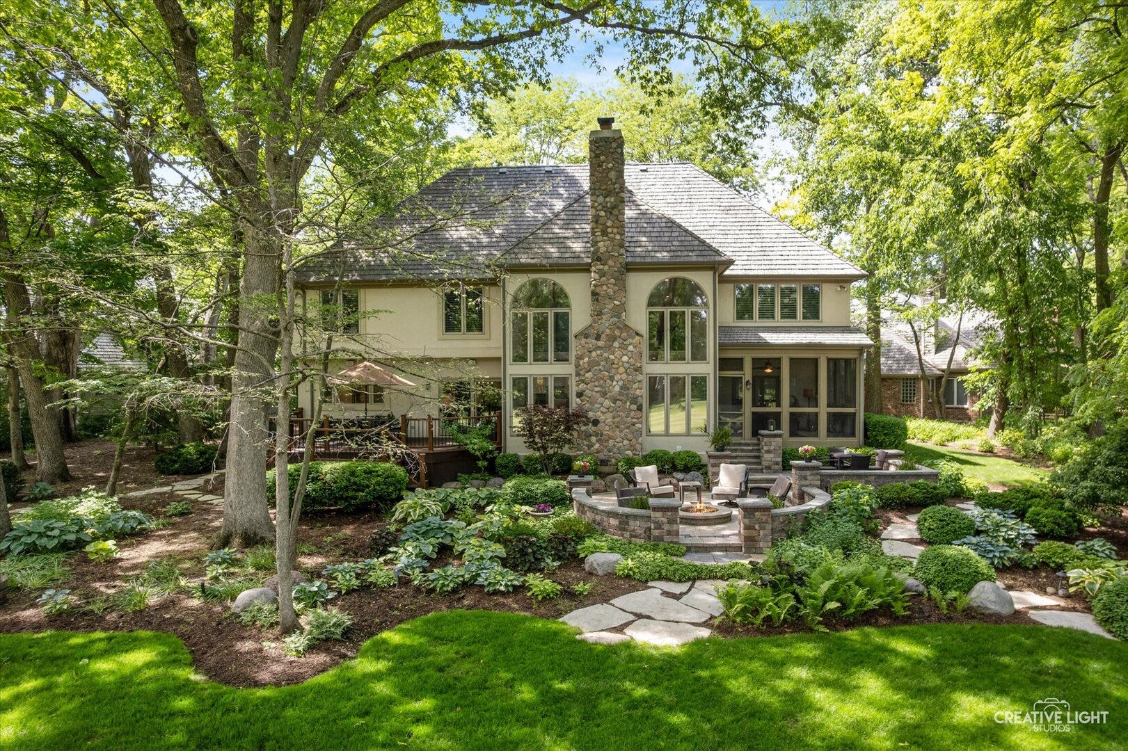 1585 Woodcrest Court, Aurora, IL 60502 1585 Woodcrest Court, Aurora, IL 60502
