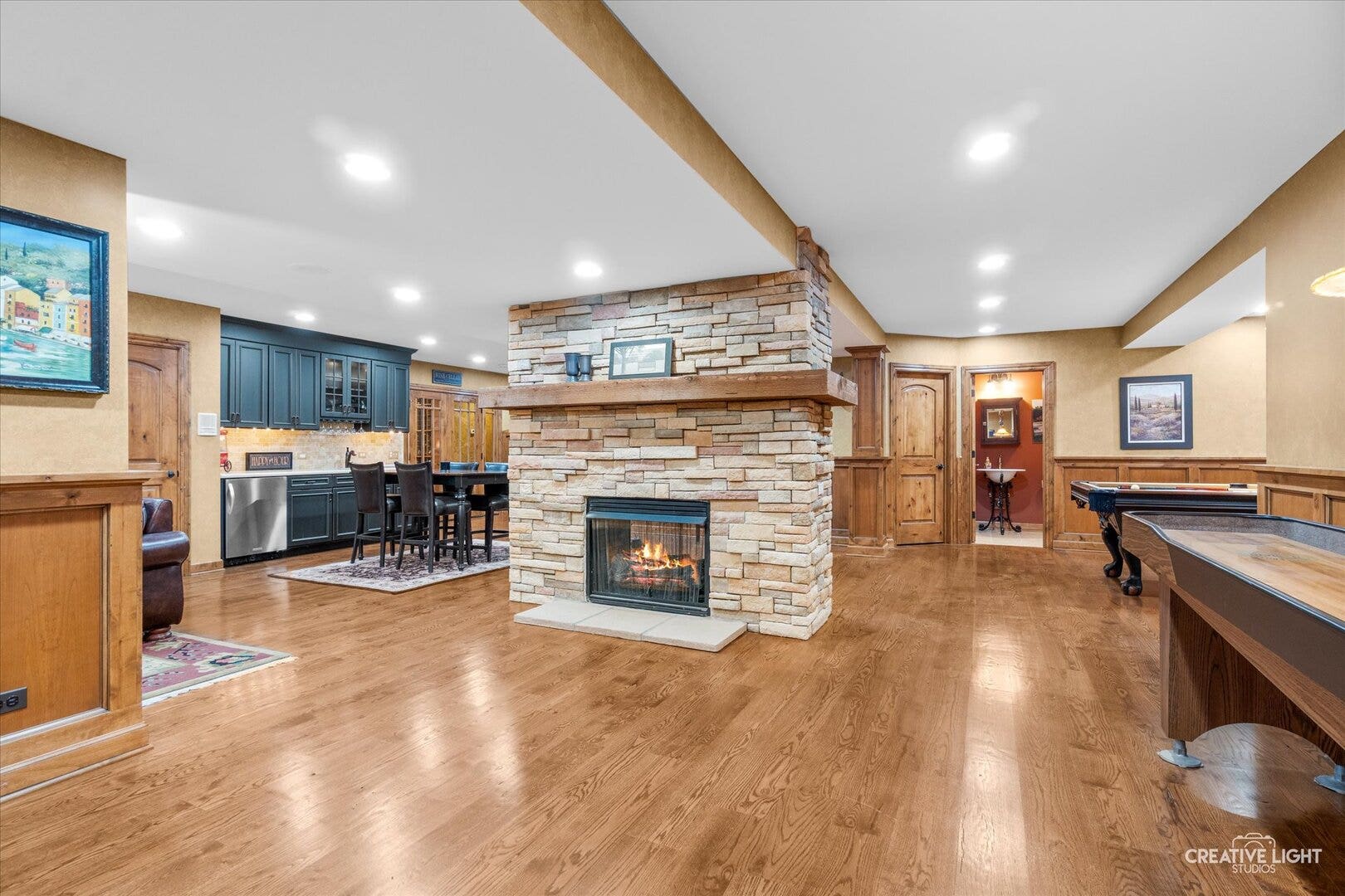 1585 Woodcrest Court, Aurora, IL 60502 1585 Woodcrest Court, Aurora, IL 60502