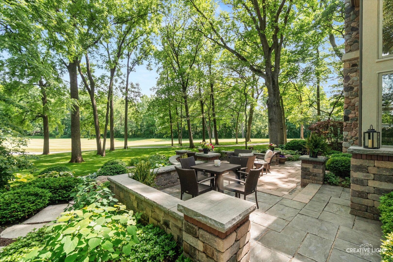 1585 Woodcrest Court, Aurora, IL 60502 1585 Woodcrest Court, Aurora, IL 60502