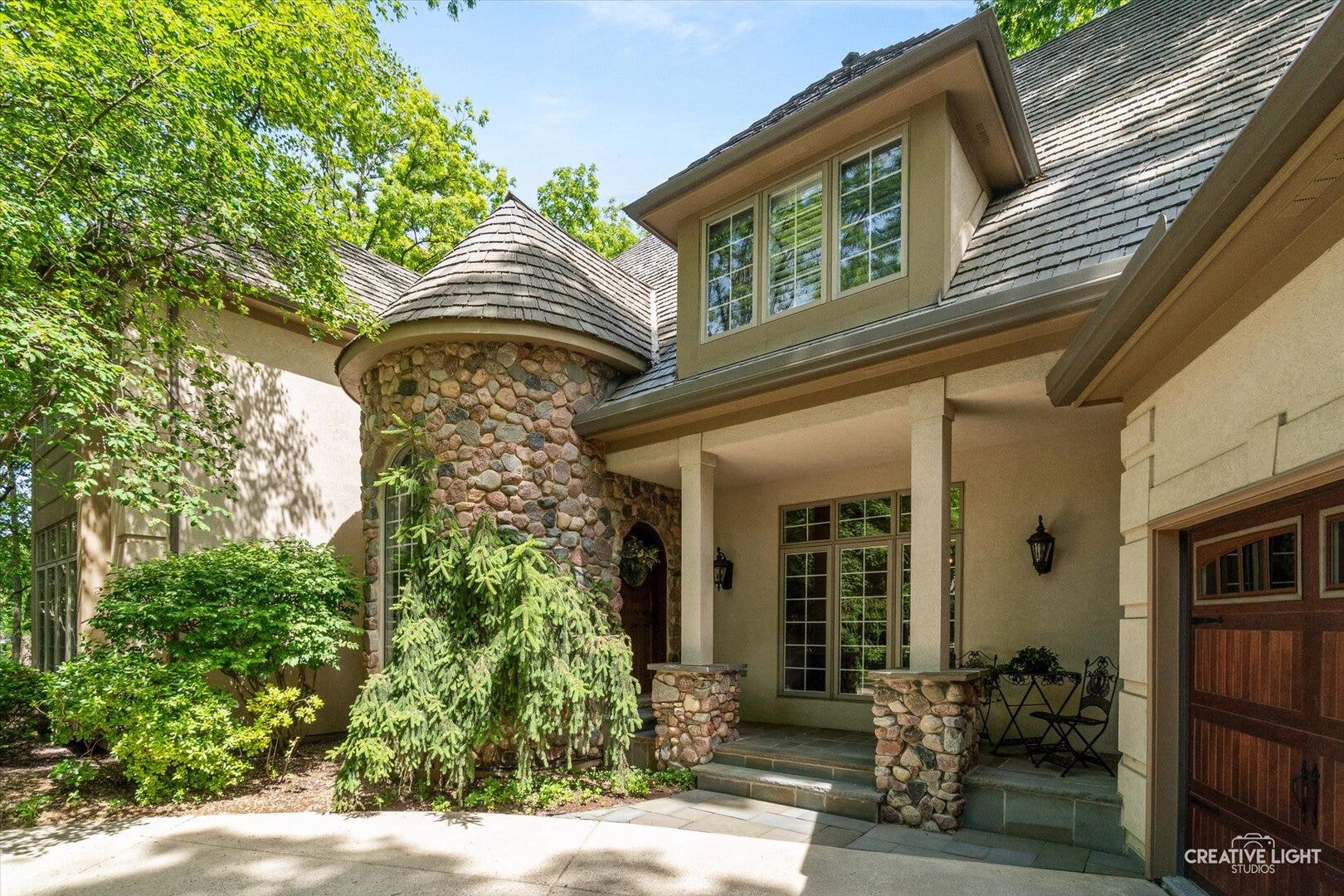 1585 Woodcrest Court, Aurora, IL 60502 1585 Woodcrest Court, Aurora, IL 60502