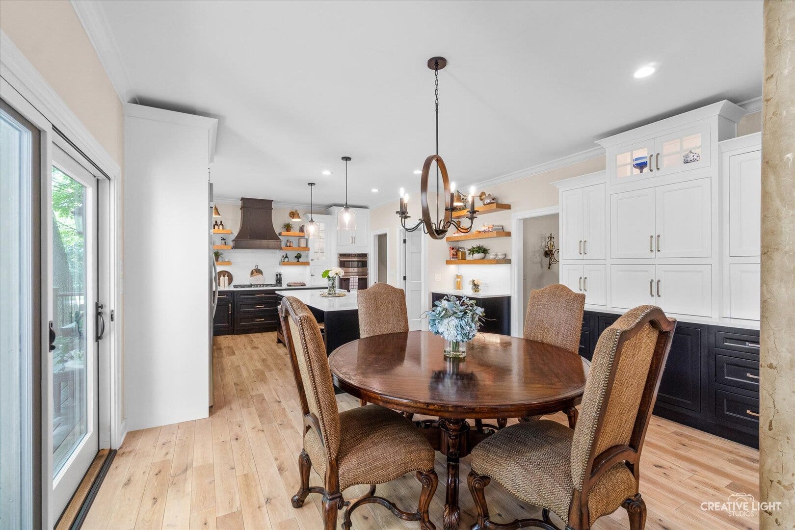 1585 Woodcrest Court, Aurora, IL 60502 1585 Woodcrest Court, Aurora, IL 60502