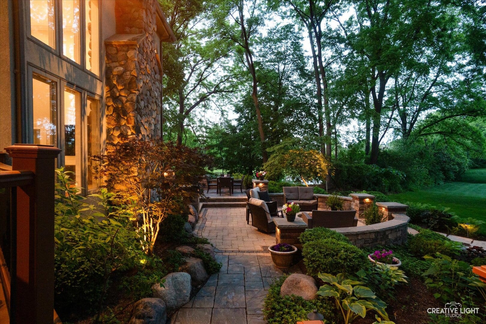 1585 Woodcrest Court, Aurora, IL 60502 1585 Woodcrest Court, Aurora, IL 60502