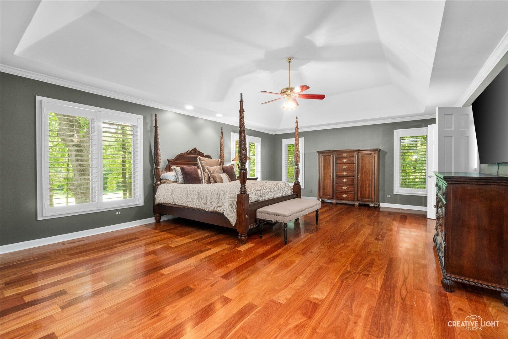 1585 Woodcrest Court, Aurora, IL 60502 1585 Woodcrest Court, Aurora, IL 60502