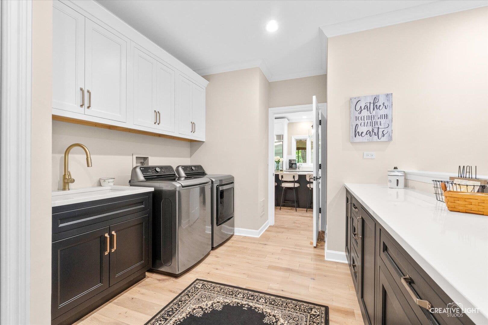 1585 Woodcrest Court, Aurora, IL 60502 1585 Woodcrest Court, Aurora, IL 60502