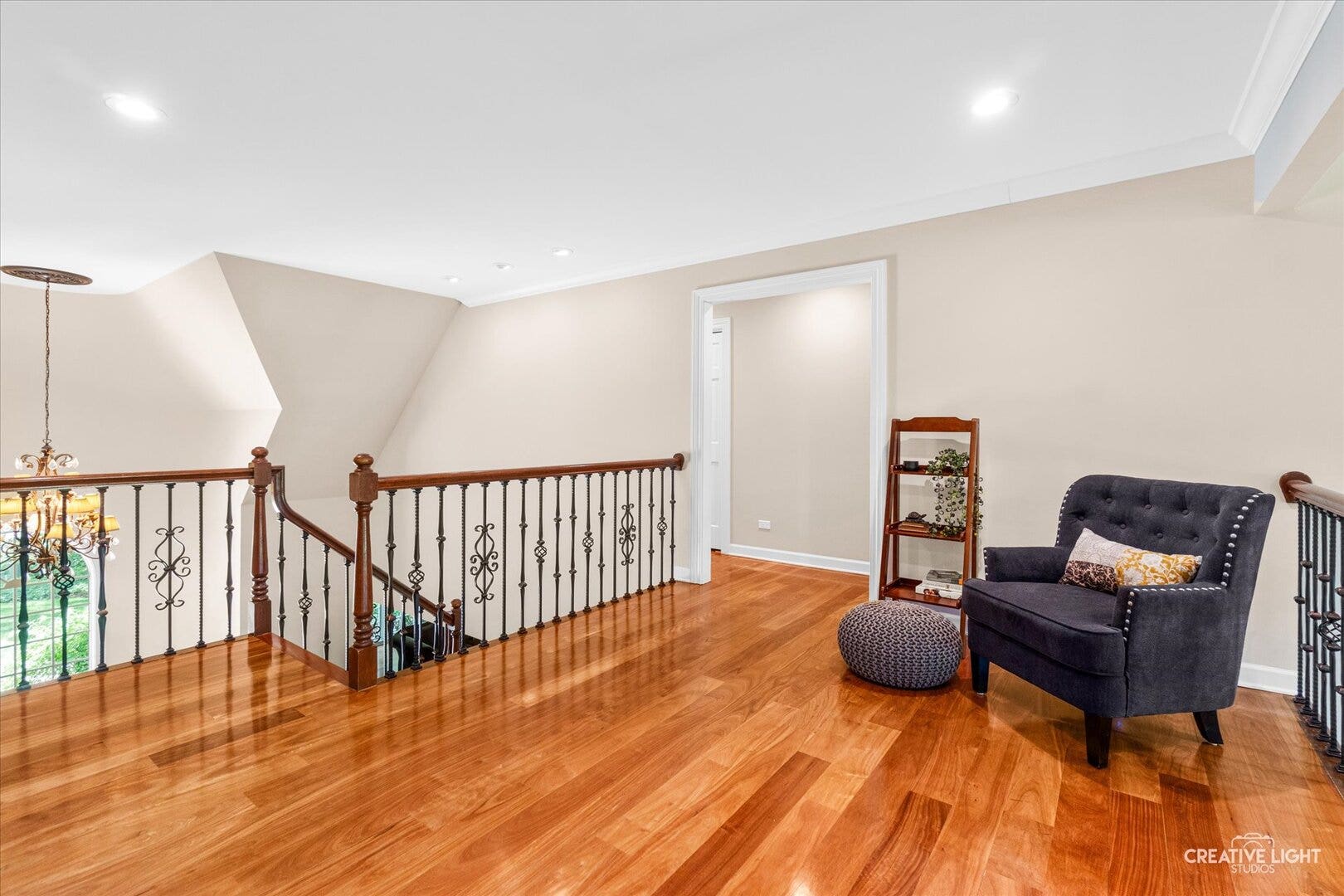 1585 Woodcrest Court, Aurora, IL 60502 1585 Woodcrest Court, Aurora, IL 60502