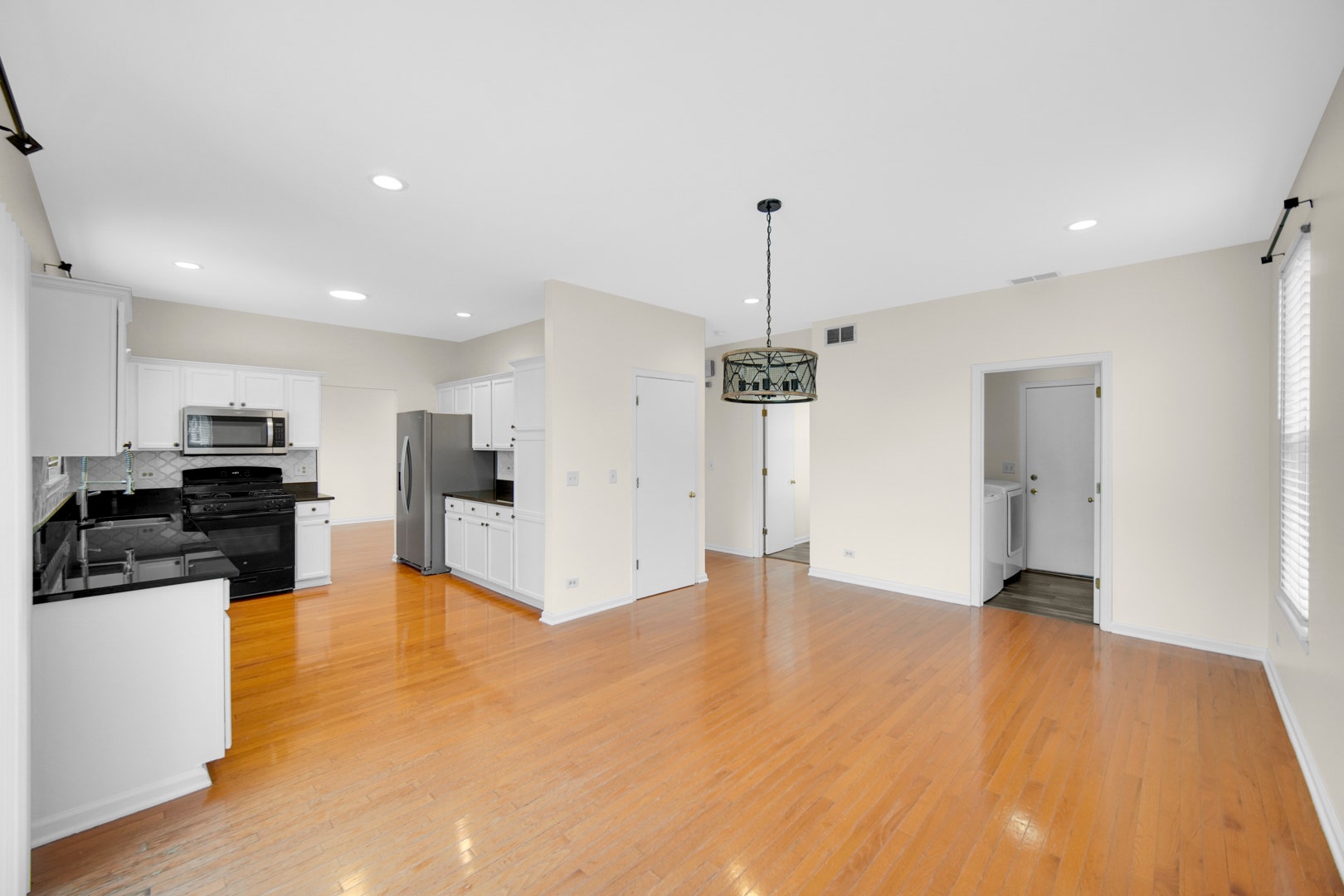 4030 Tansy Road, Aurora, IL 60504 4030 Tansy Road, Aurora, IL 60504