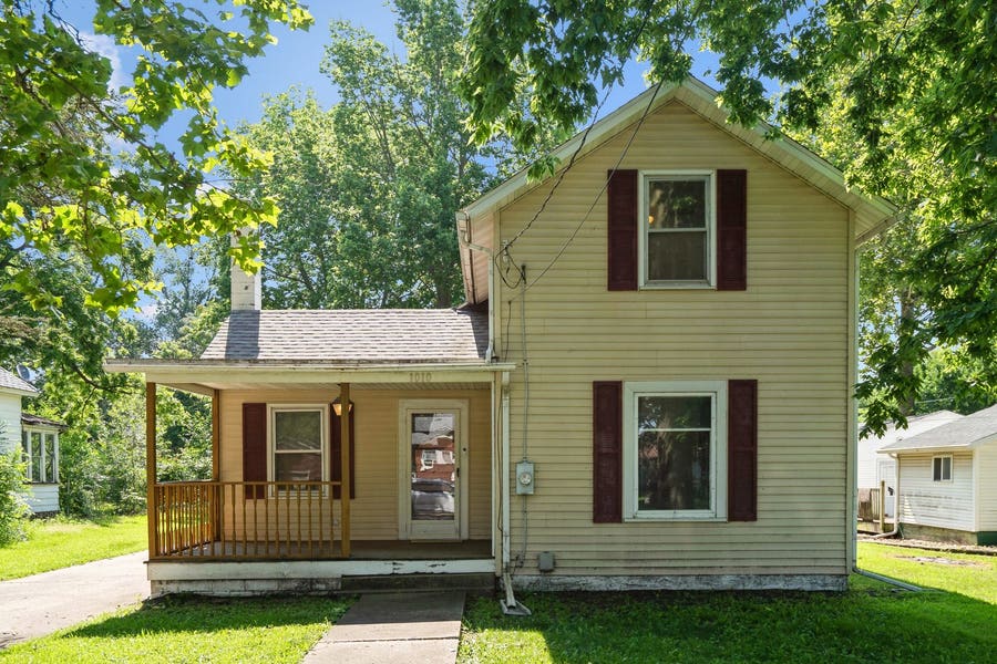 Property photo for 1010 Main Street, Erie, IL