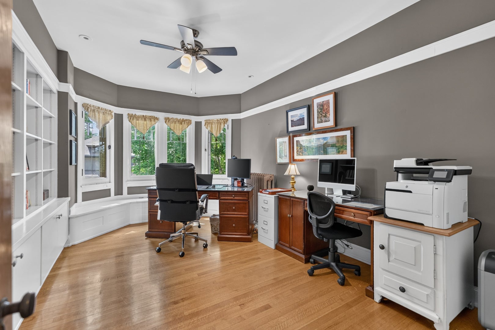 729 W Downer Place, Aurora, IL 60506 729 W Downer Place, Aurora, IL 60506